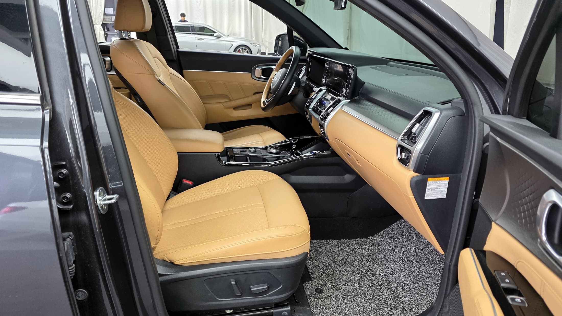 Kia Sorento — фото 11