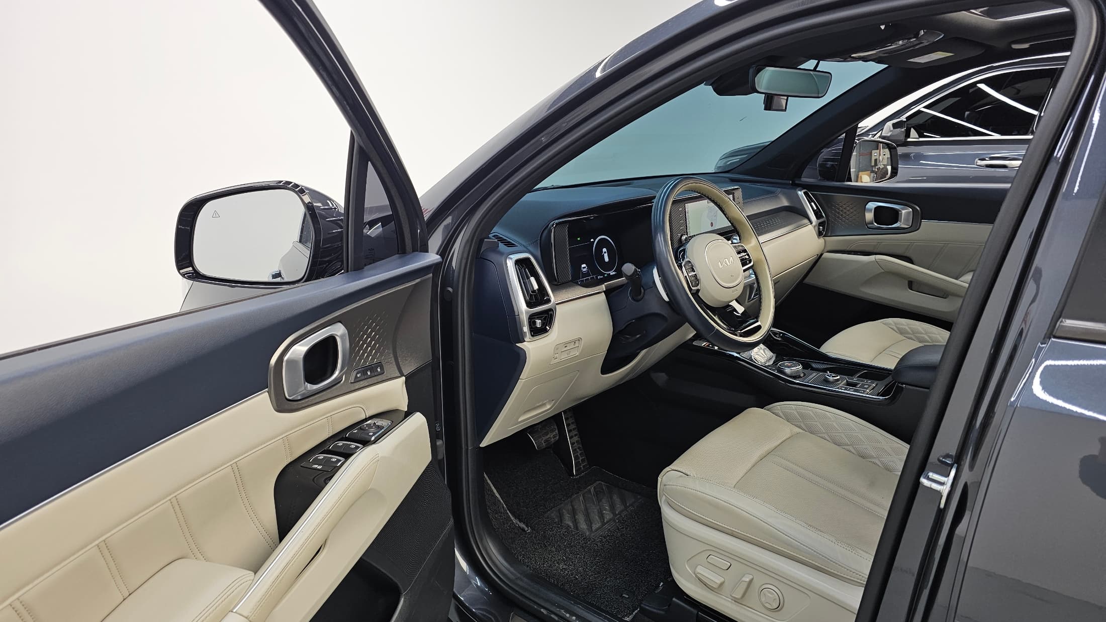 Kia Sorento — фото 10