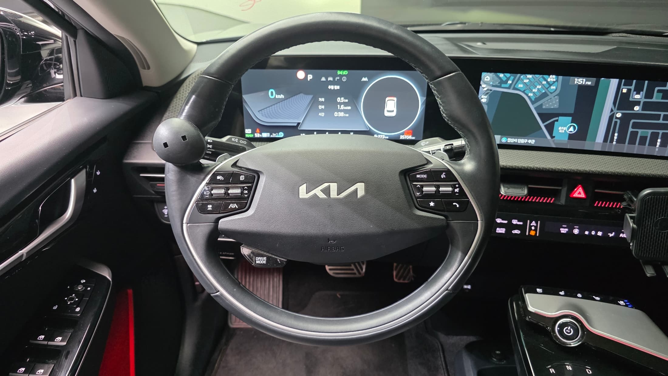 Kia EV6 — фото 17