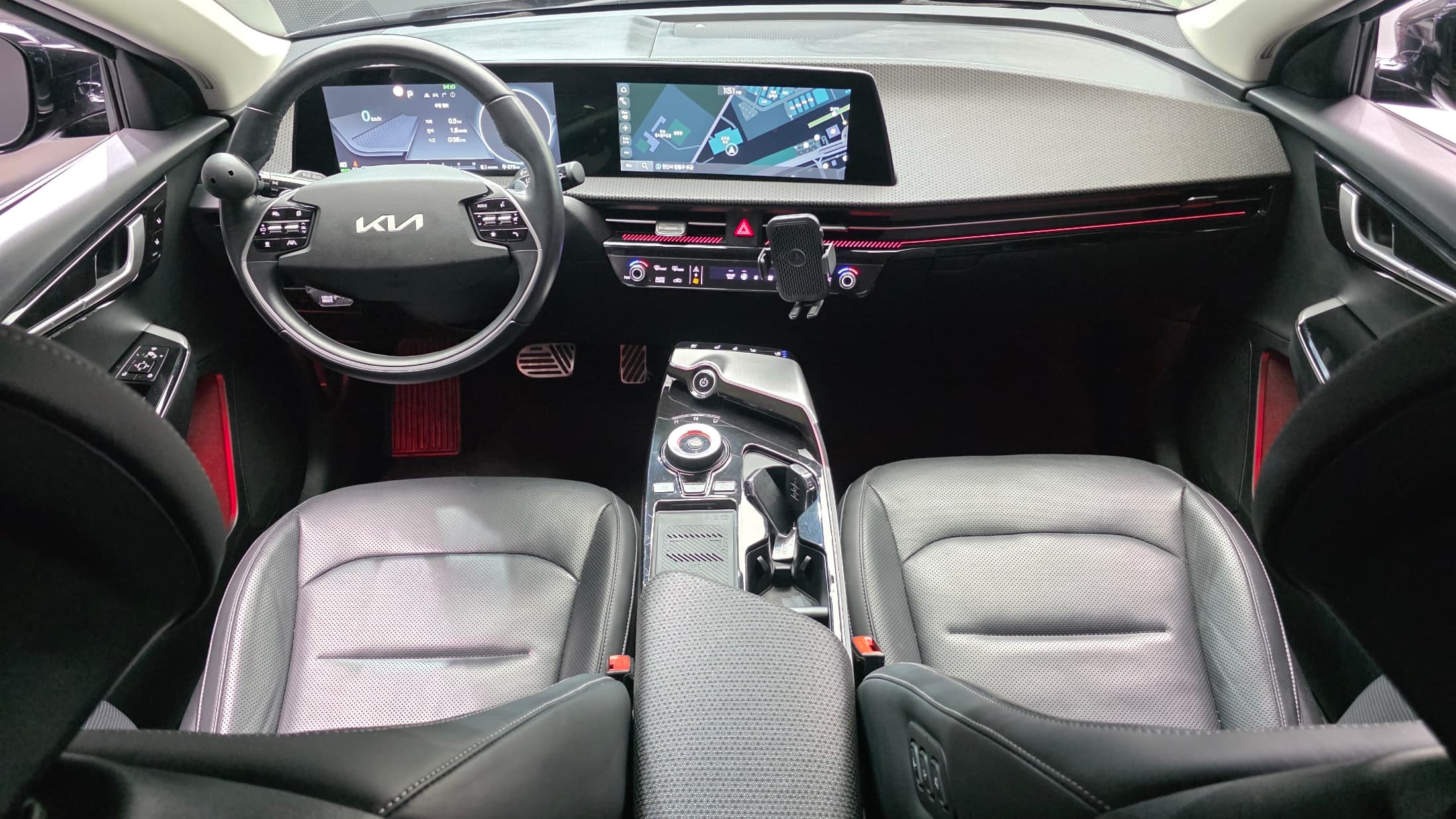 Kia EV6 — фото 7