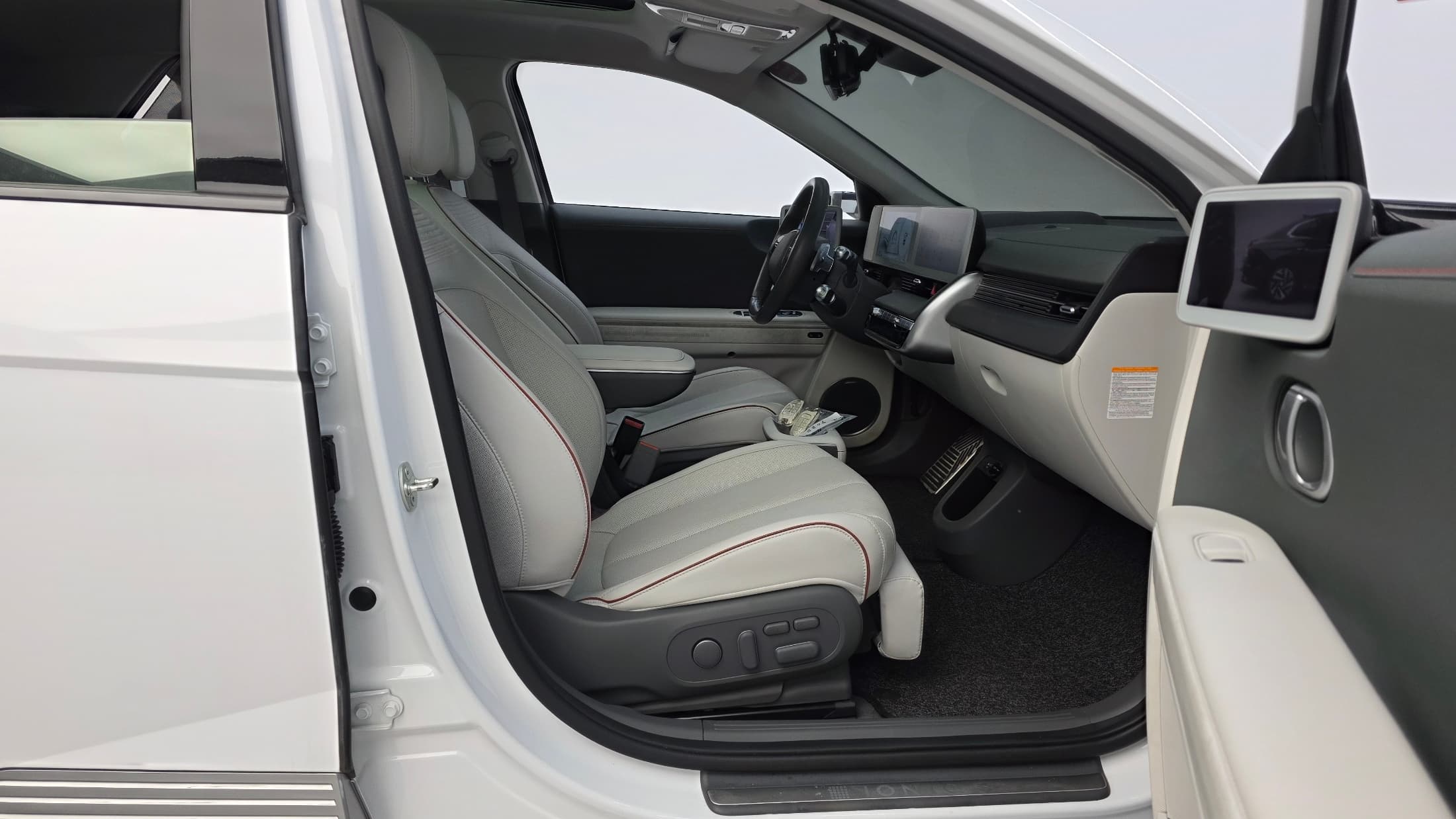 Hyundai IONIQ 5 — фото 11
