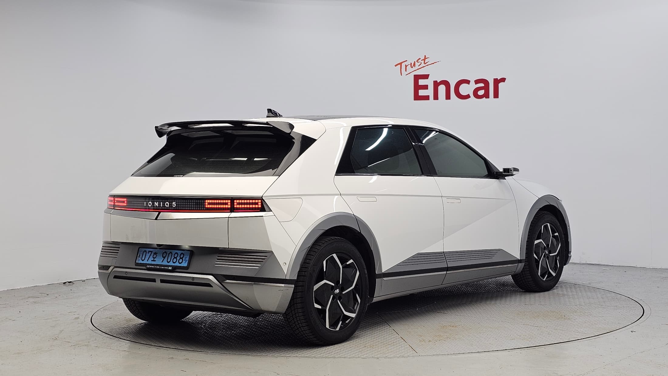 Hyundai IONIQ 5 — фото 2