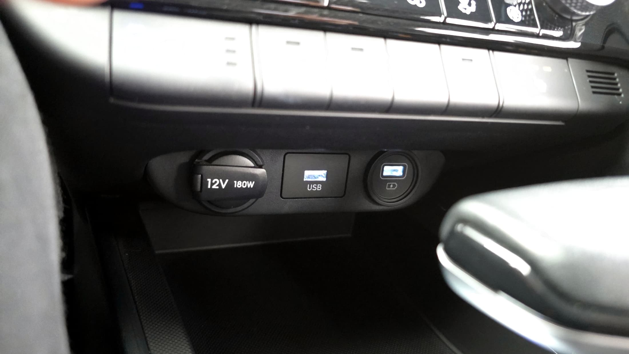 Hyundai Celesta — фото 19