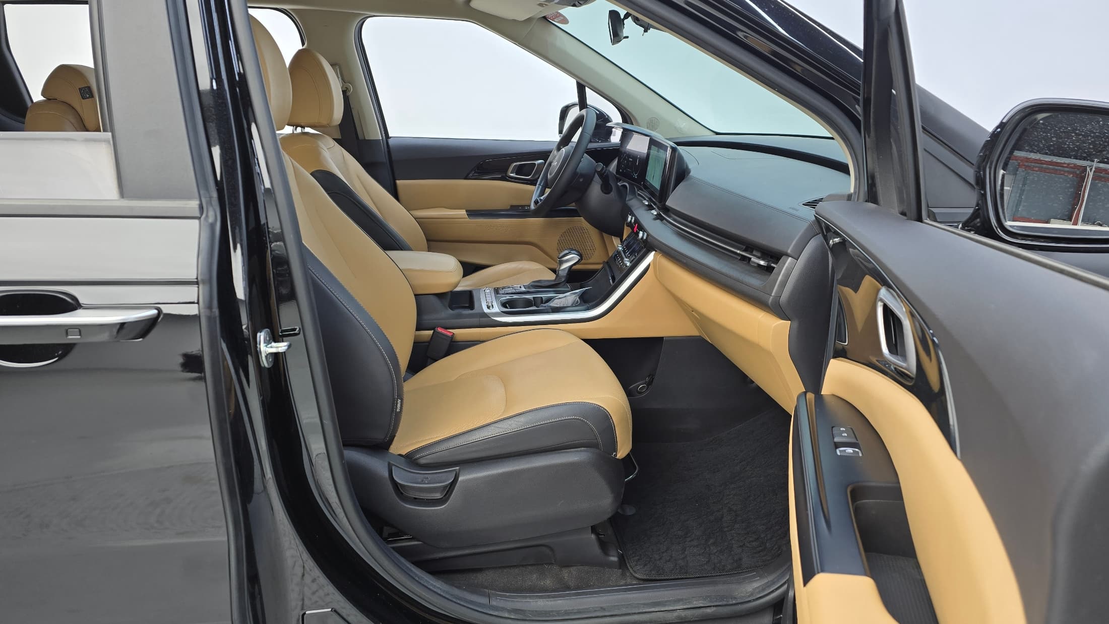 Kia Carnival — фото 11
