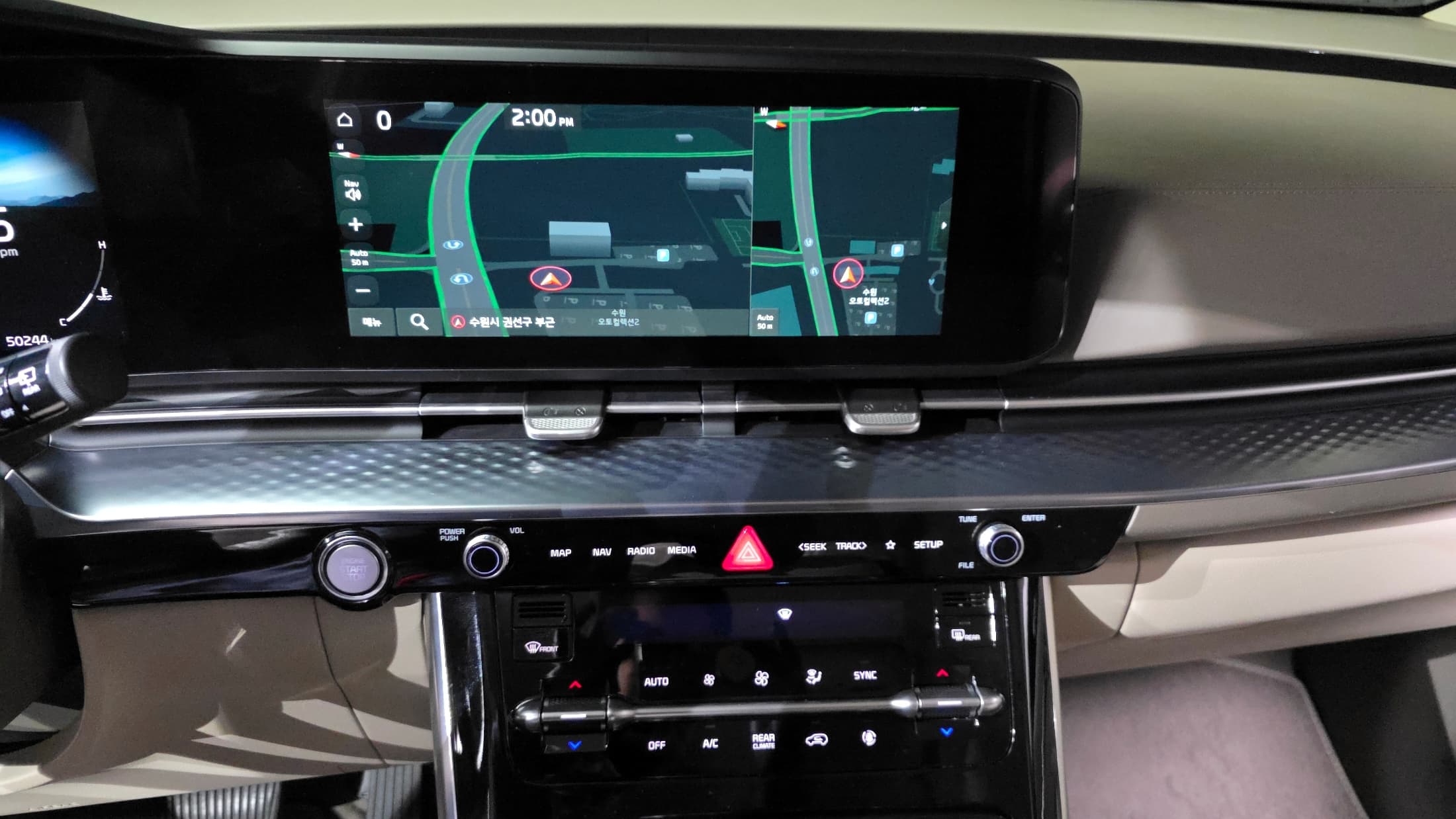 Kia Carnival — фото 14
