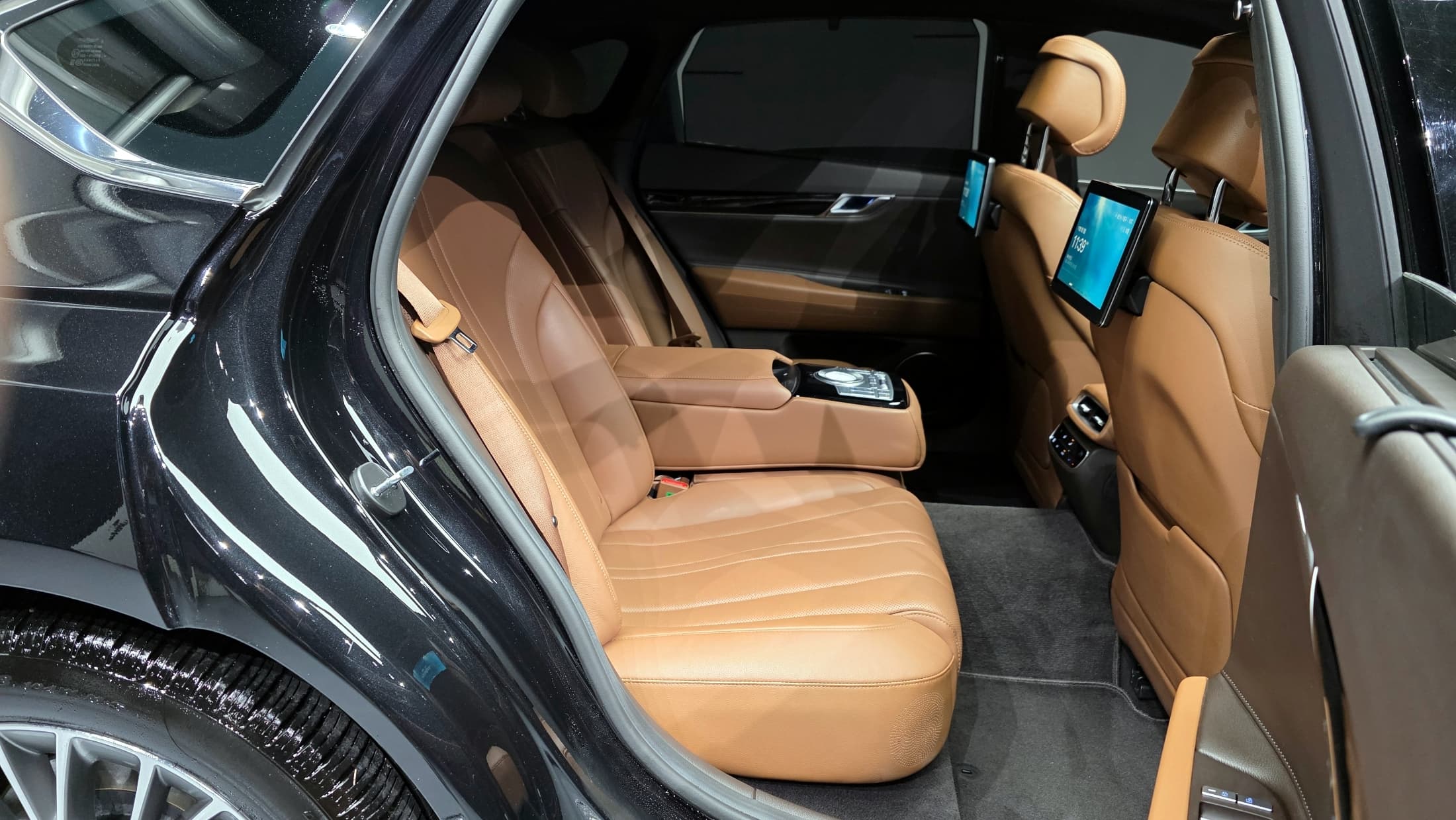 Genesis G70 — фото 12