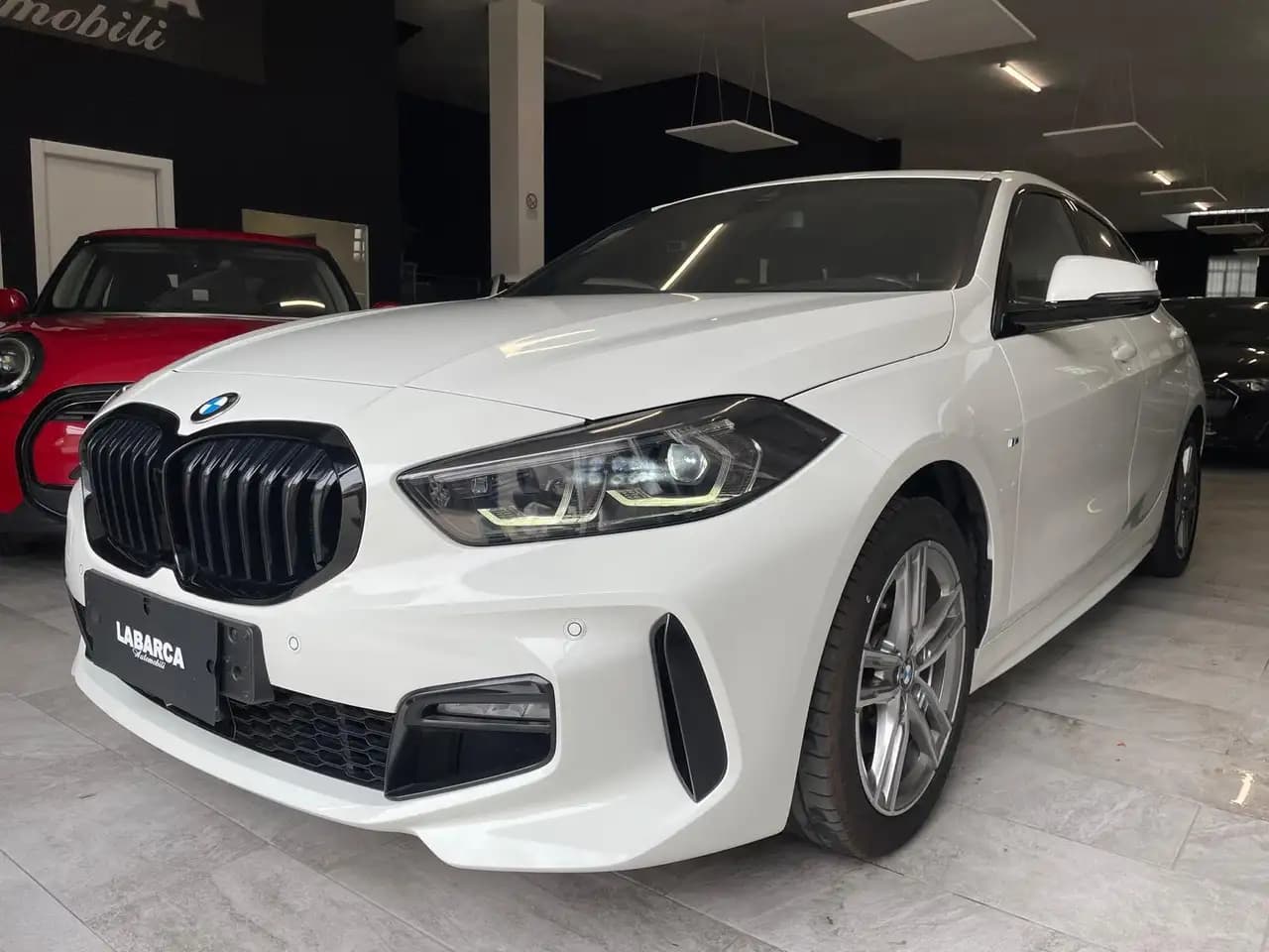 BMW 1 серия 2021 г. 54065 км. — фото 2