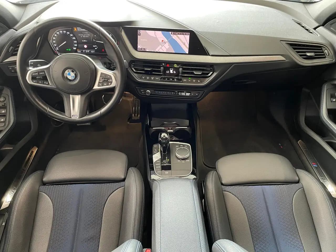 BMW 1 серия 2021 г. 54065 км. — фото 12