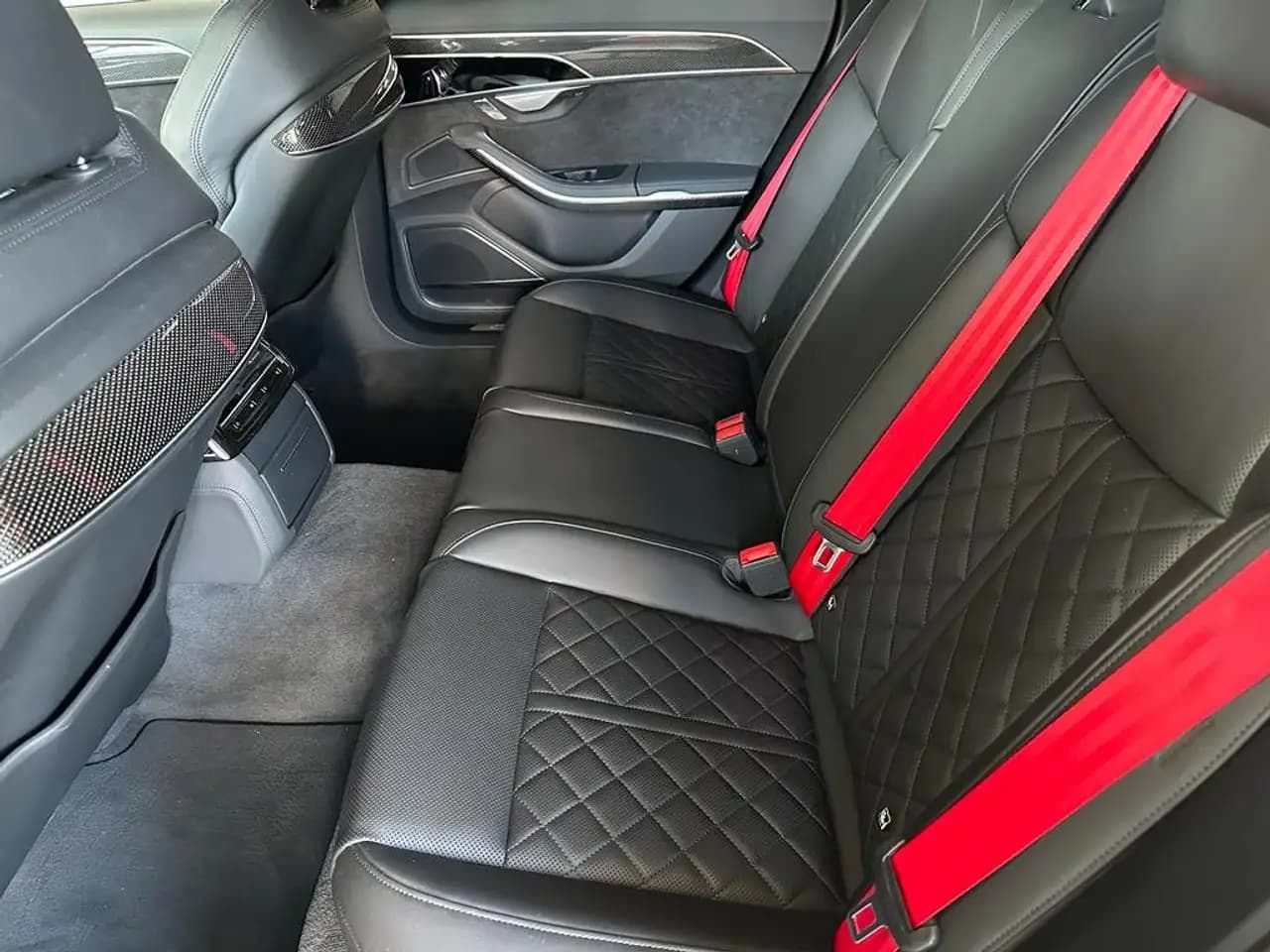 Audi S8 2021 г. 49058 км. — фото 11