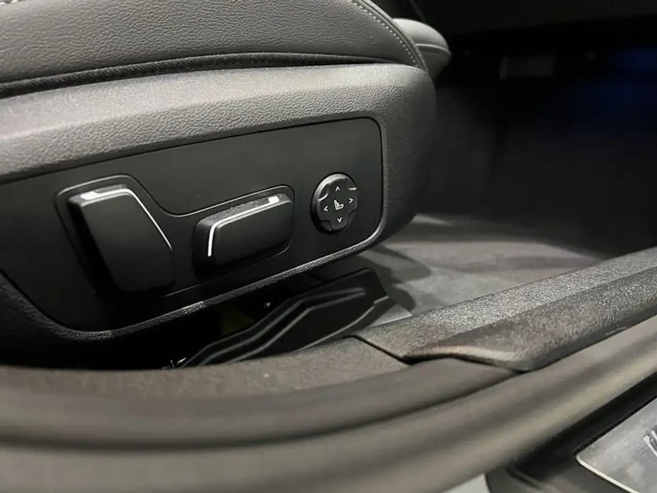 BMW 3 серия 2023 г. 8110 км. — фото 15