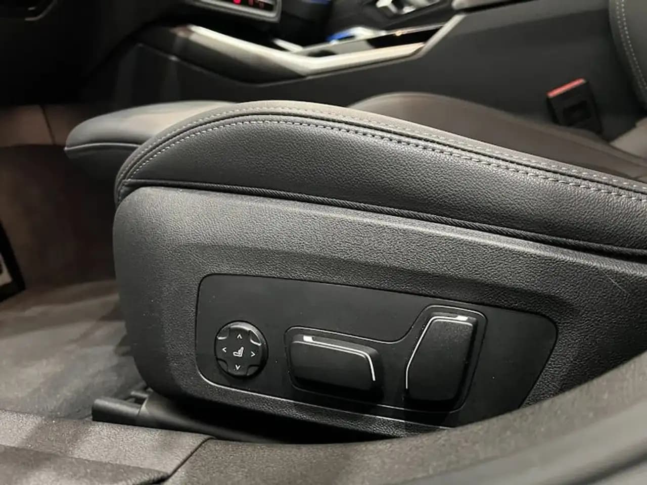BMW 3 серия 2023 г. 8110 км. — фото 29
