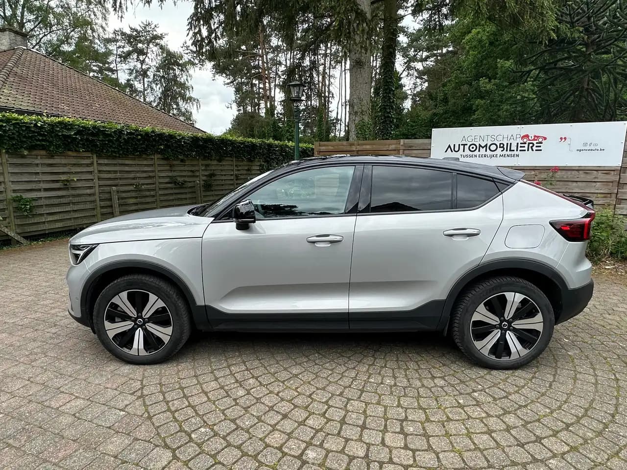 Volvo XC40 2022 г. 58661 км. — фото 5