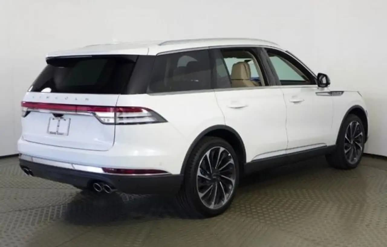 Lincoln Aviator (2020) 47615 км. — фото 3