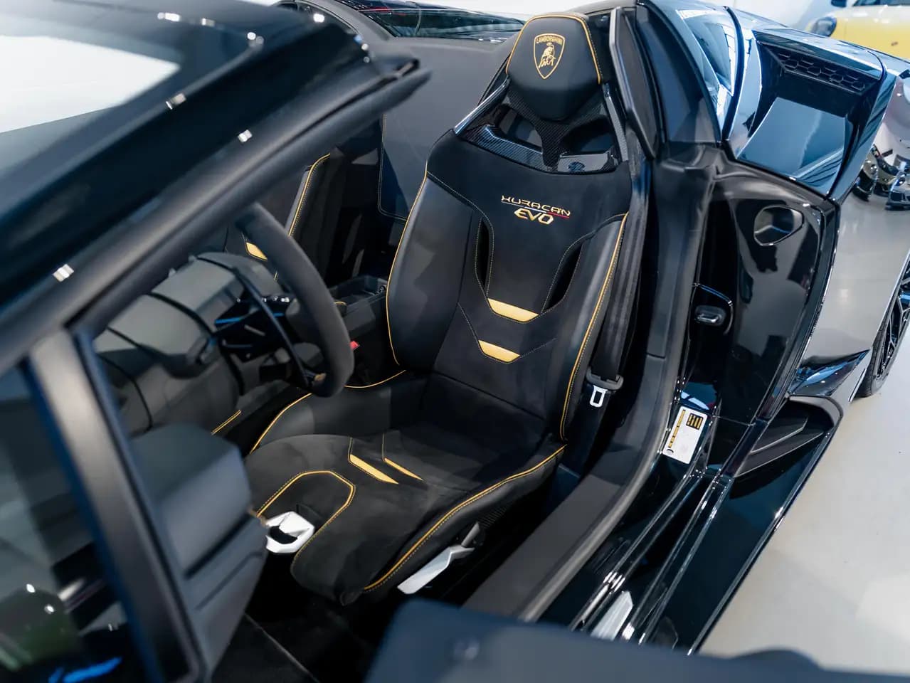 Lamborghini Huracan 2021 г. 6707 км. — фото 19