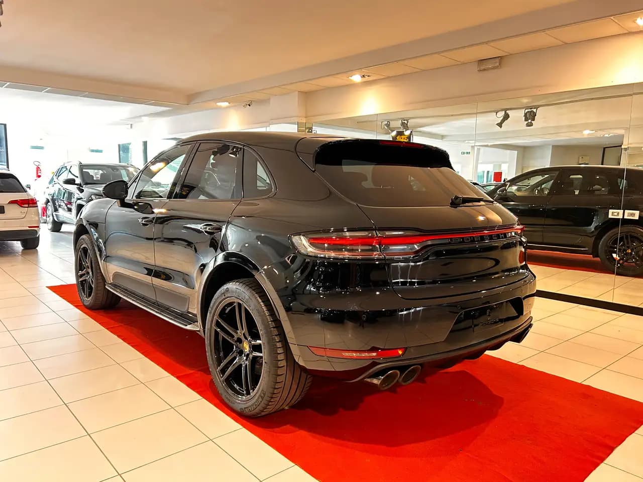 Porsche Macan 2021 г. 59100 км. — фото 4