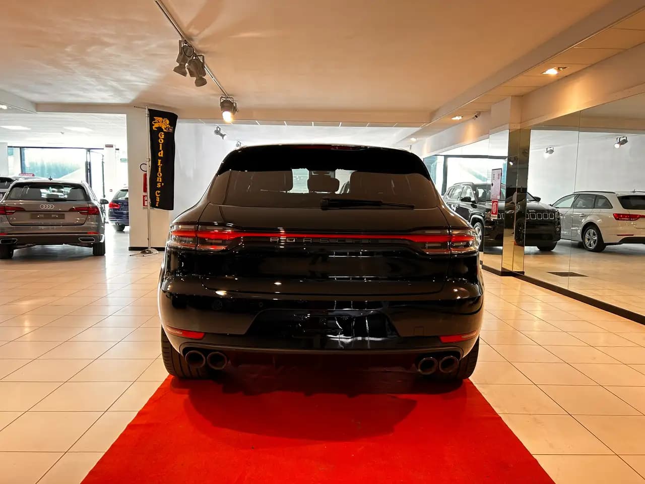 Porsche Macan 2021 г. 59100 км. — фото 5