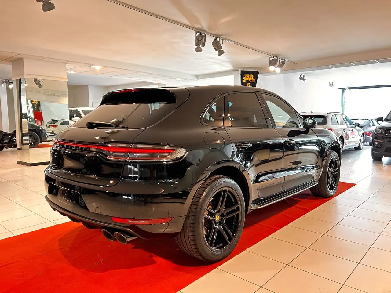 Porsche Macan 2021 г. 59100 км. — фото 6