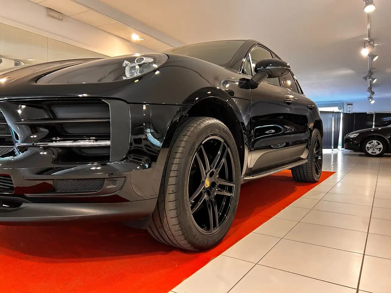 Porsche Macan 2021 г. 59100 км. — фото 8