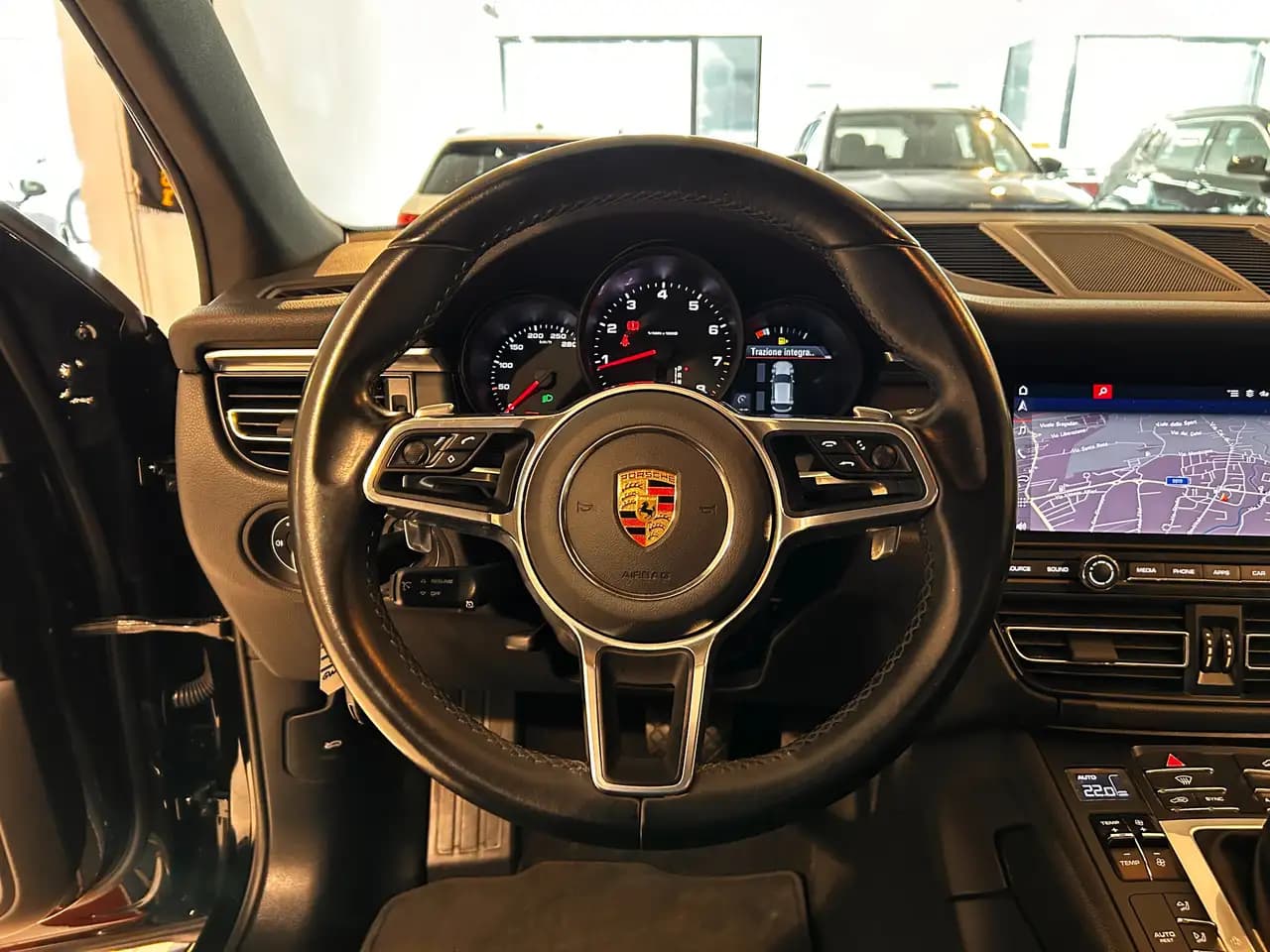 Porsche Macan 2021 г. 59100 км. — фото 10
