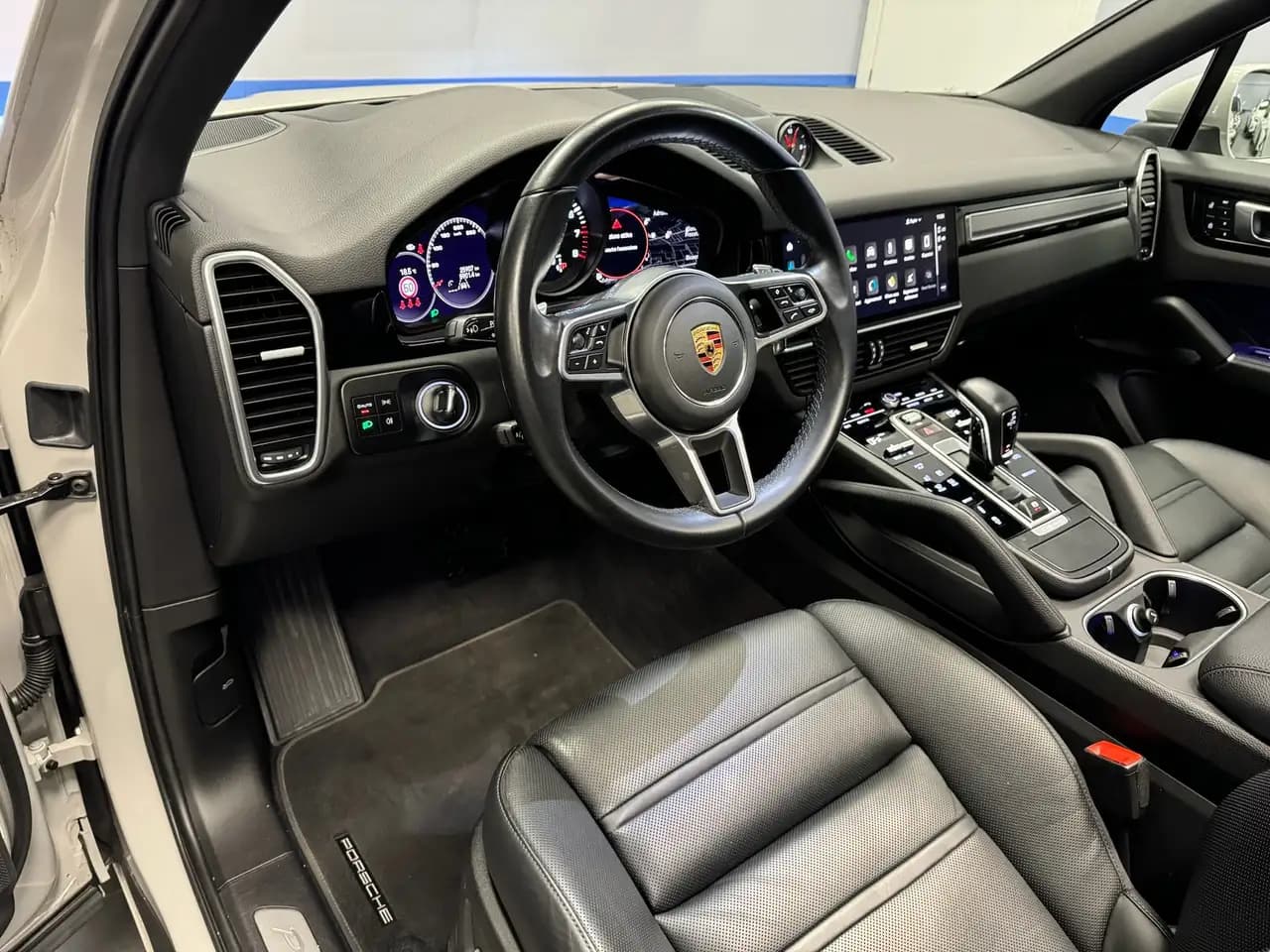 Porsche Cayenne Coupe 2023 г. 25943 км. — фото 11