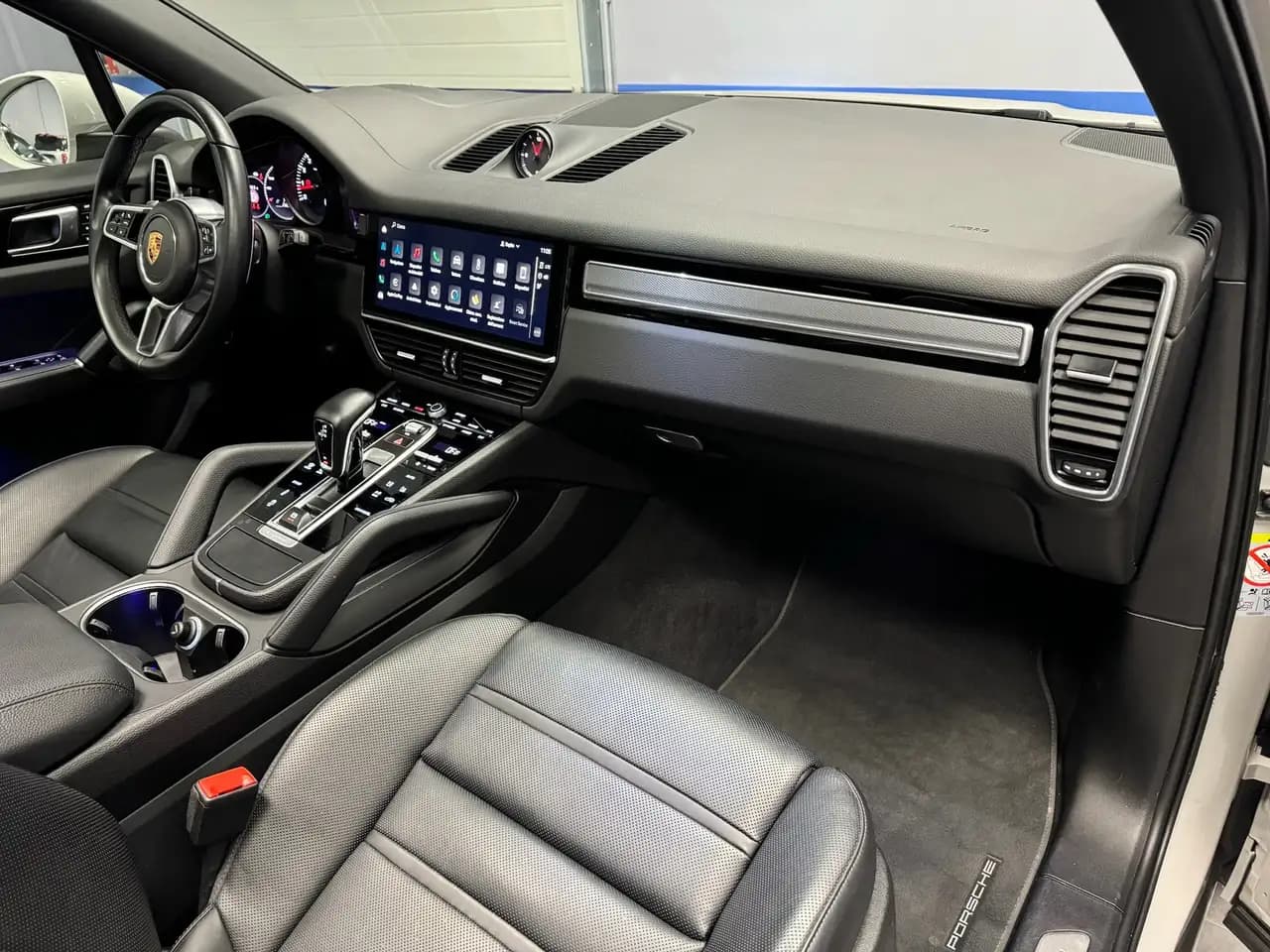 Porsche Cayenne Coupe 2023 г. 25943 км. — фото 13