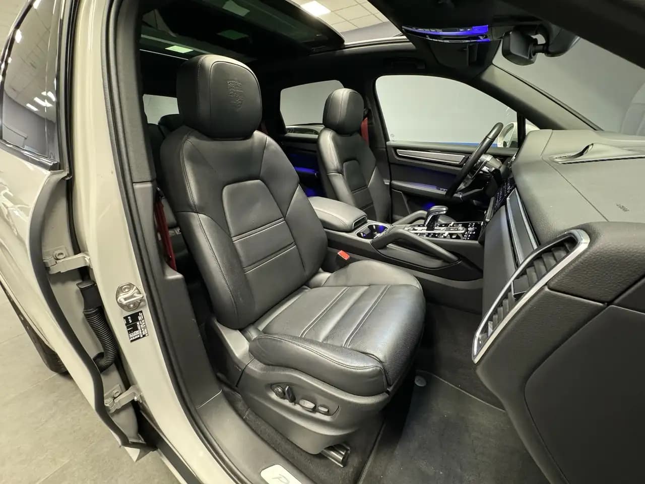 Porsche Cayenne Coupe 2023 г. 25943 км. — фото 16