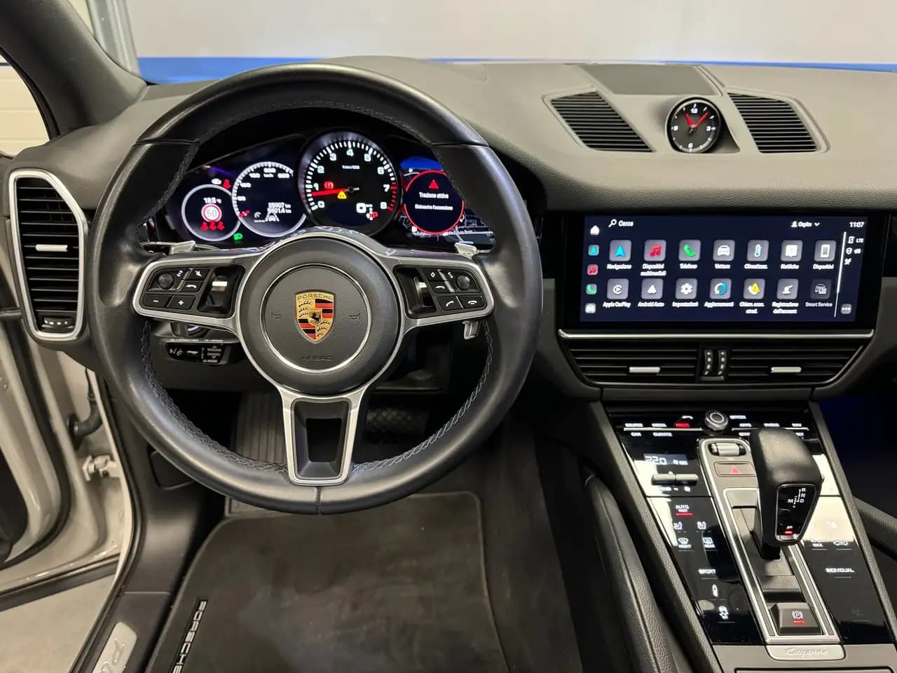 Porsche Cayenne Coupe 2023 г. 25943 км. — фото 17