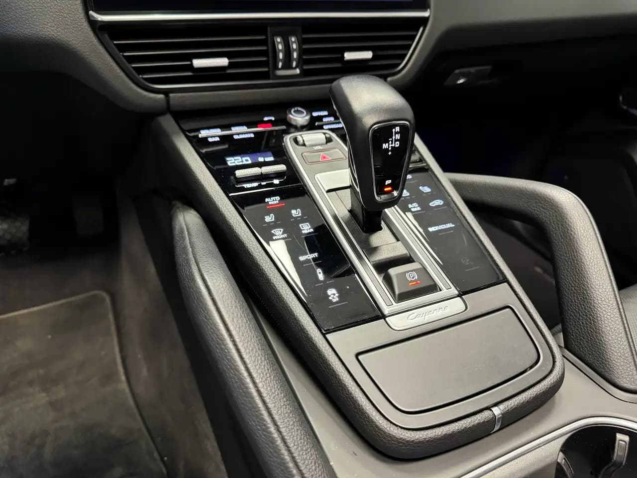 Porsche Cayenne Coupe 2023 г. 25943 км. — фото 20