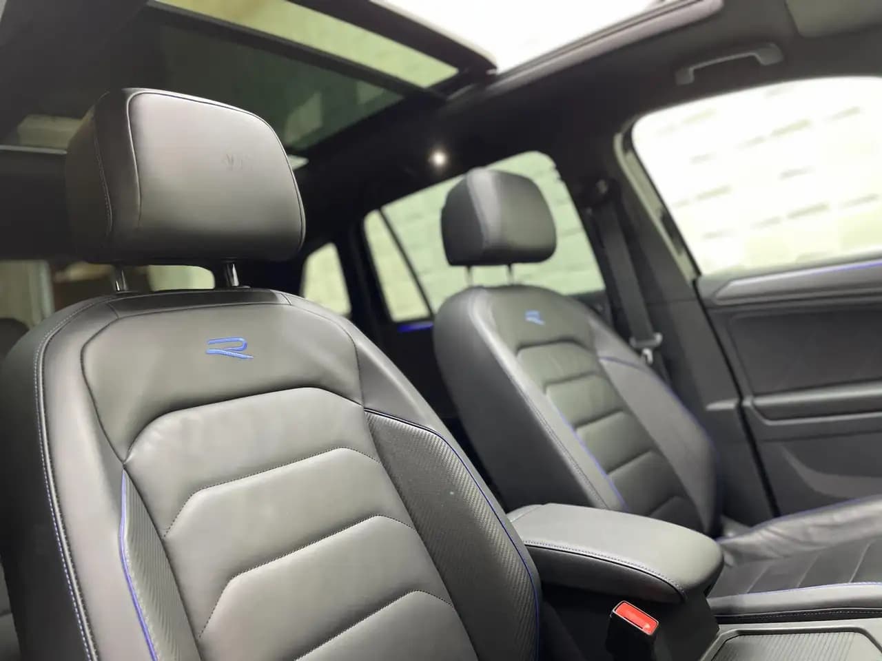 Volkswagen Tiguan R 2021 г. 53778 км. — фото 11