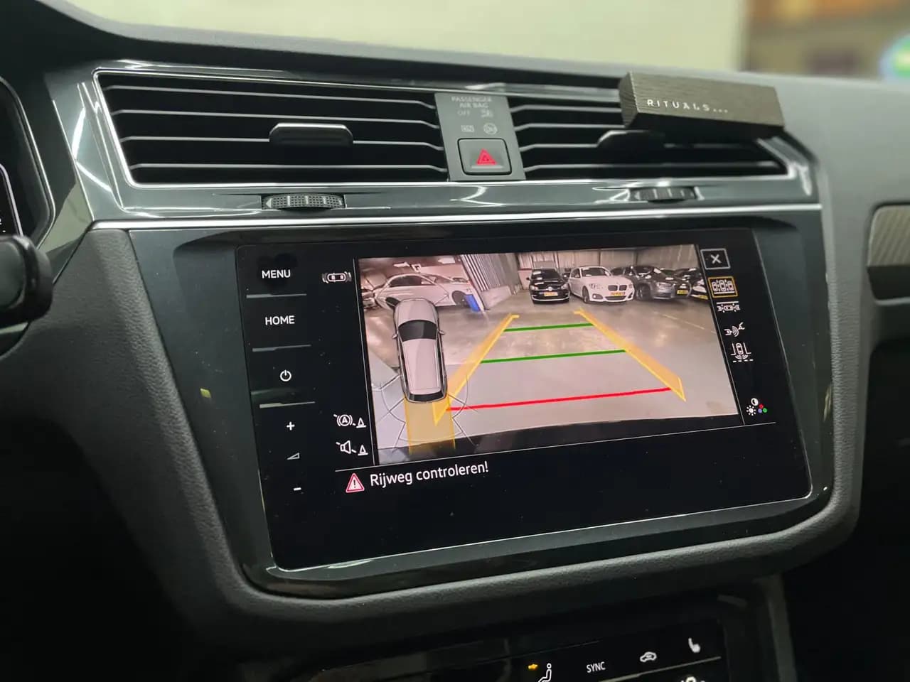 Volkswagen Tiguan R 2021 г. 53778 км. — фото 15