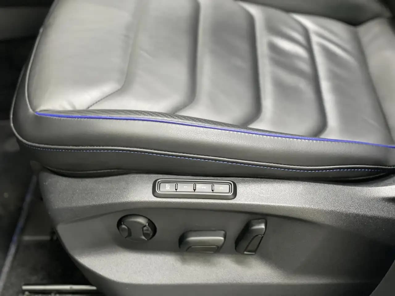 Volkswagen Tiguan R 2021 г. 53778 км. — фото 19