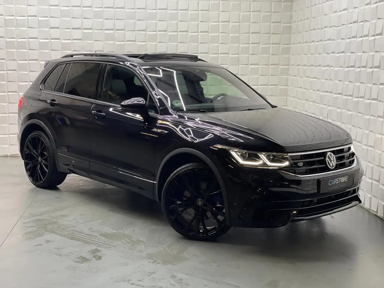 Volkswagen Tiguan R 2021 г. 53778 км. — фото 3