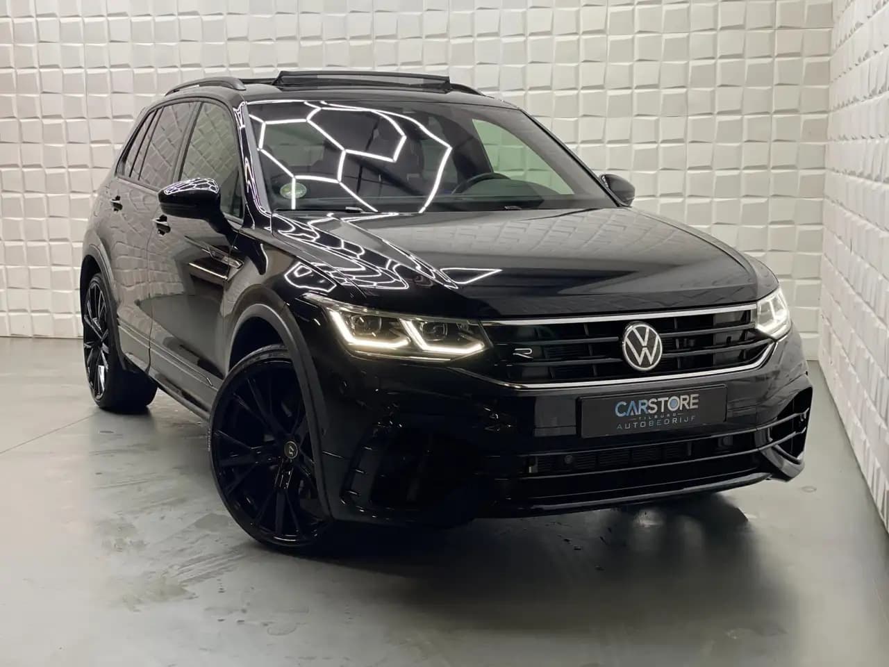 Volkswagen Tiguan R 2021 г. 53778 км. — фото 24