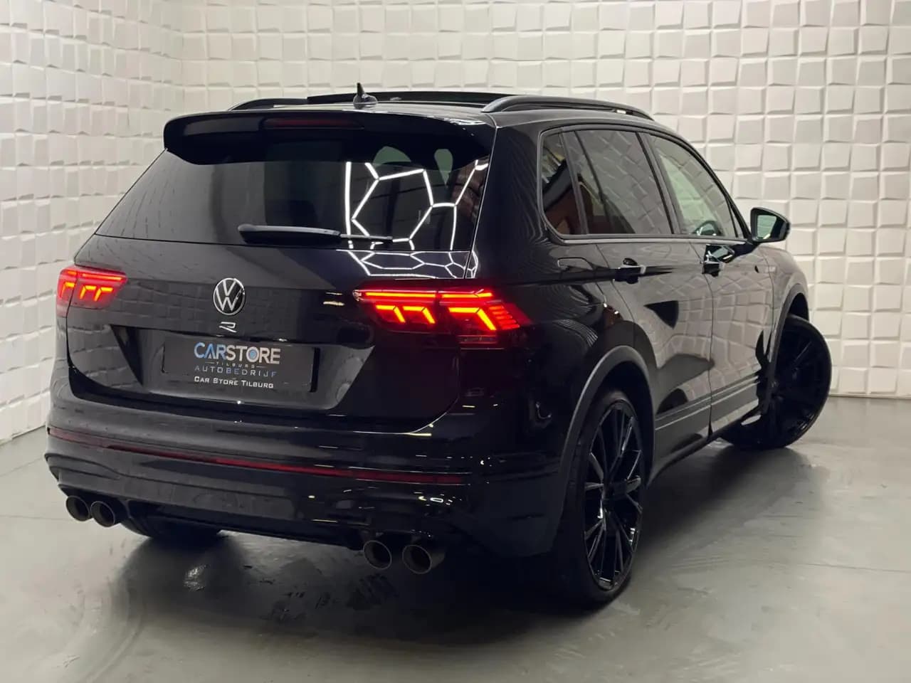 Volkswagen Tiguan R 2021 г. 53778 км. — фото 25