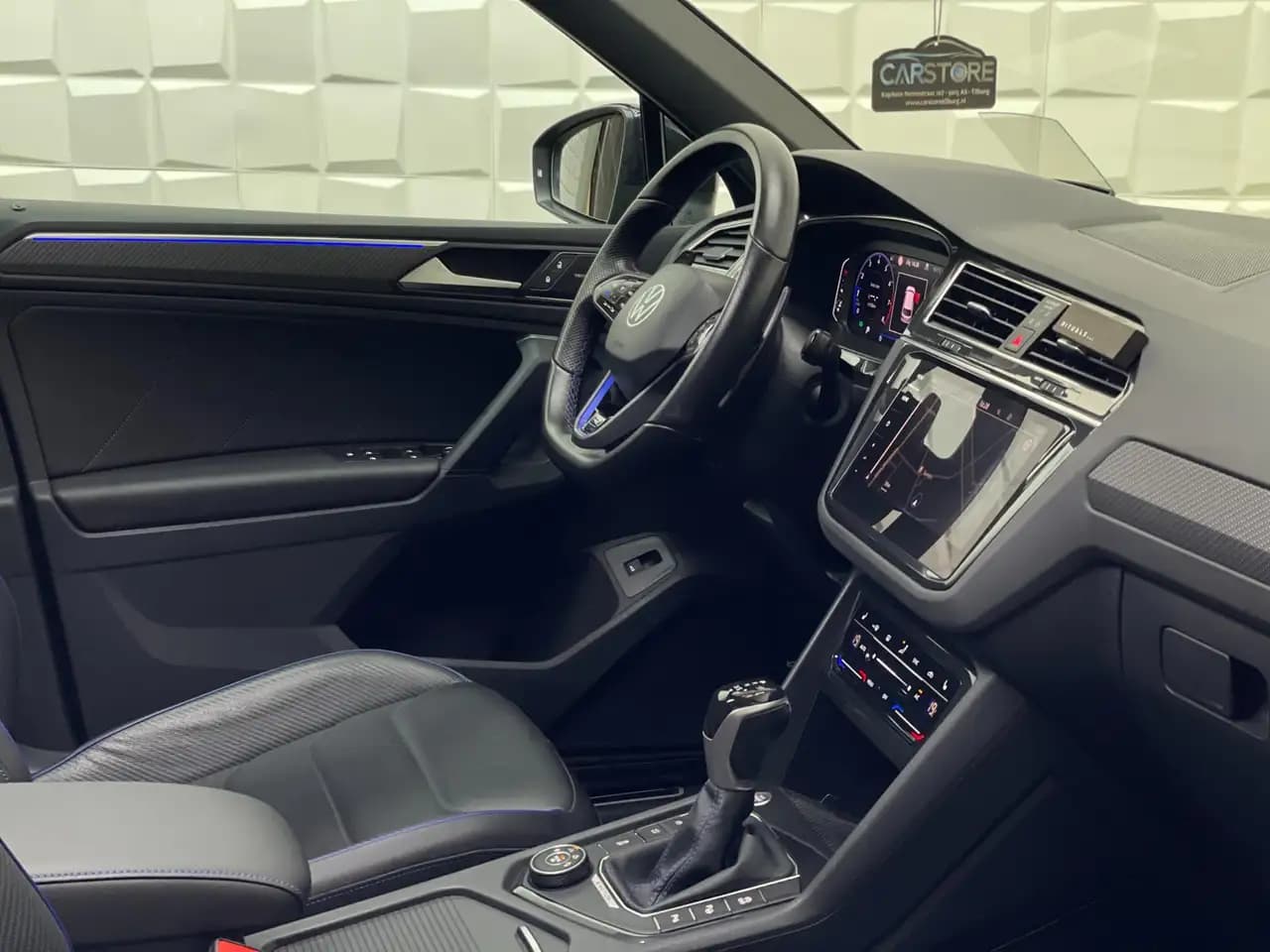 Volkswagen Tiguan R 2021 г. 53778 км. — фото 32