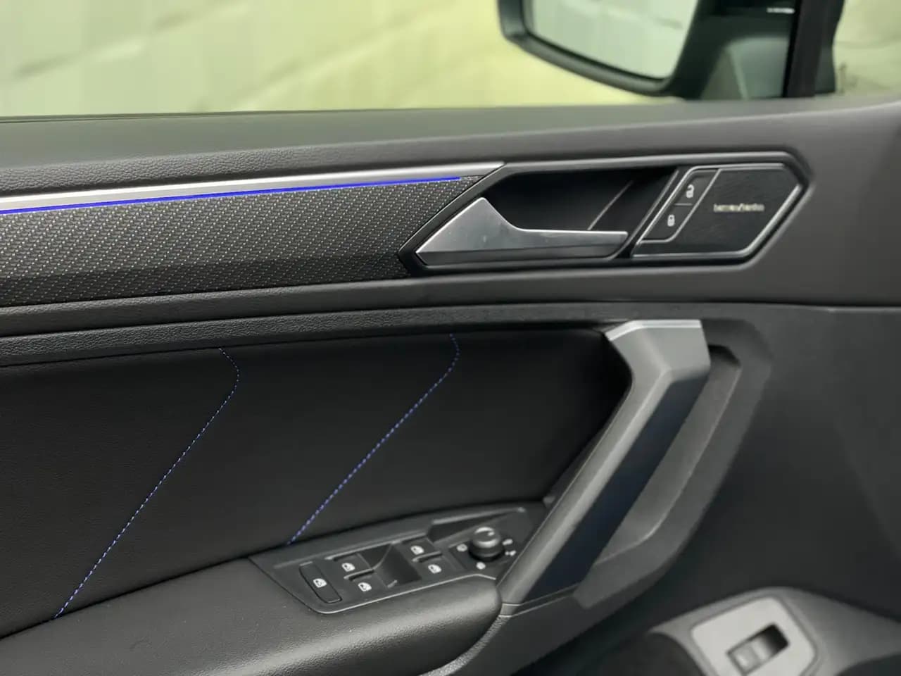 Volkswagen Tiguan R 2021 г. 53778 км. — фото 41