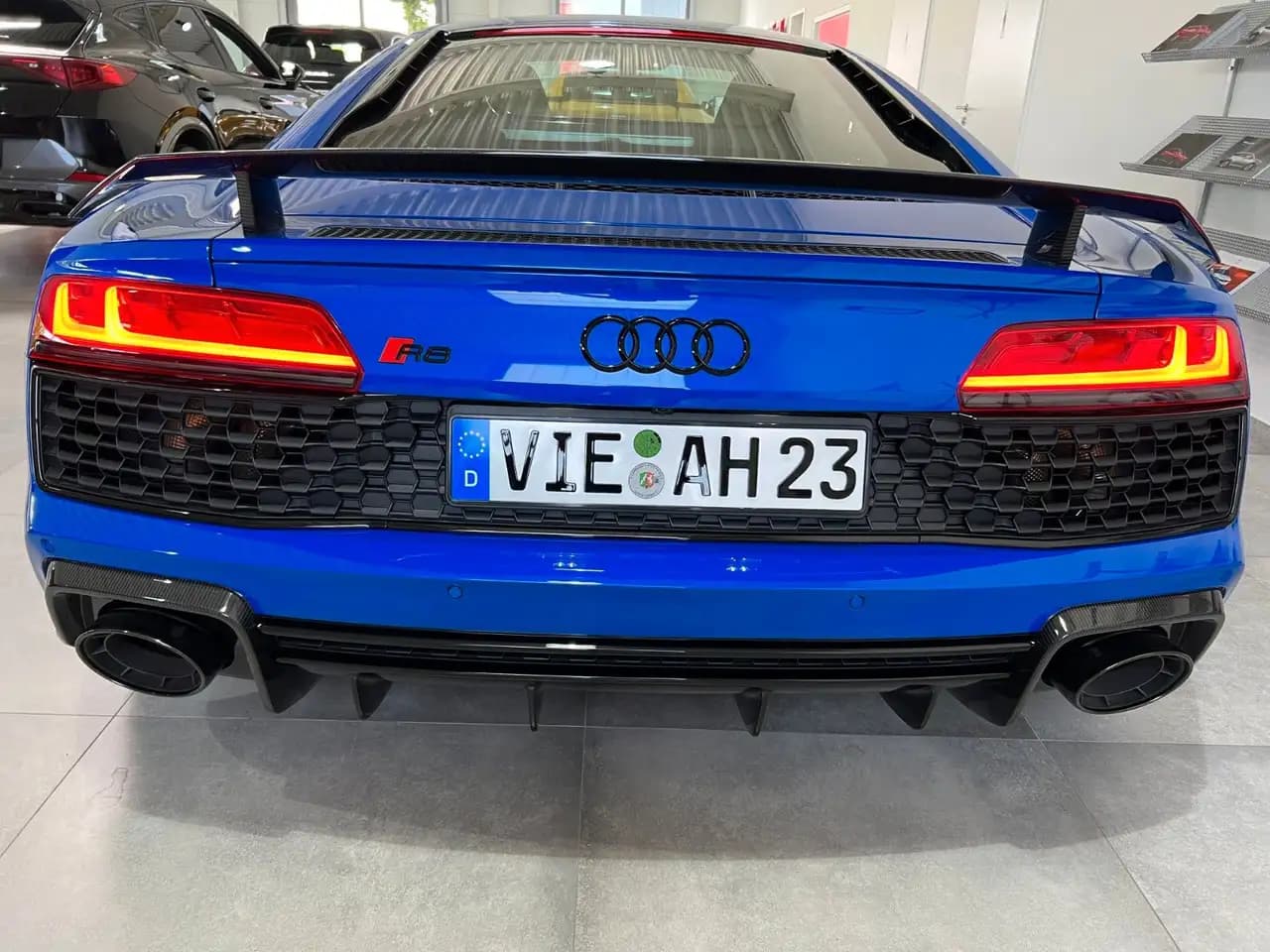 Audi R8 2021 г. 2995 км. — фото 7