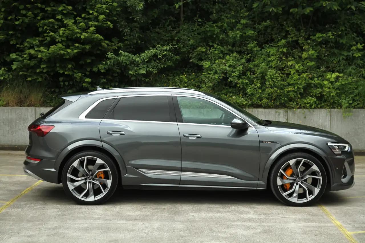 Audi e-tron S Sportback 2021 г. 35143 км. — фото 2