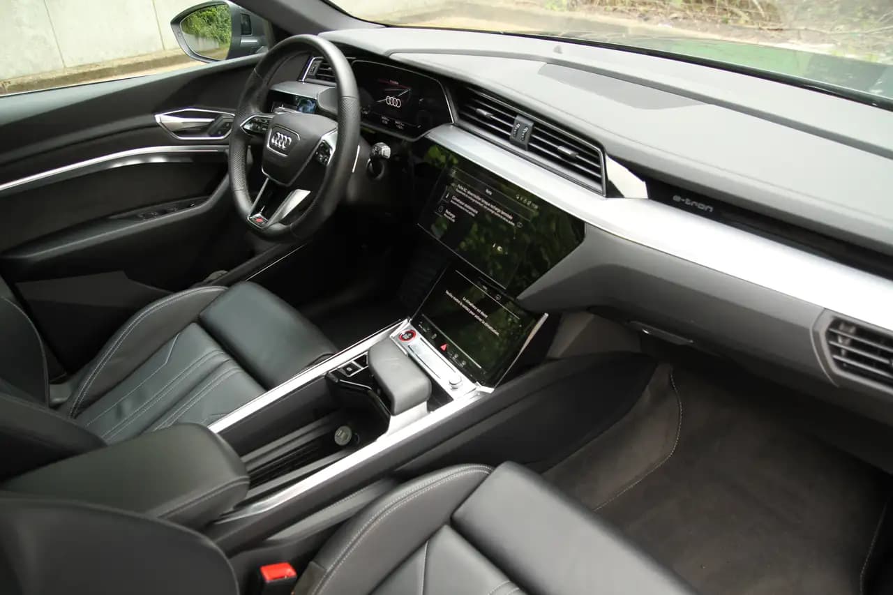 Audi e-tron S Sportback 2021 г. 35143 км. — фото 11