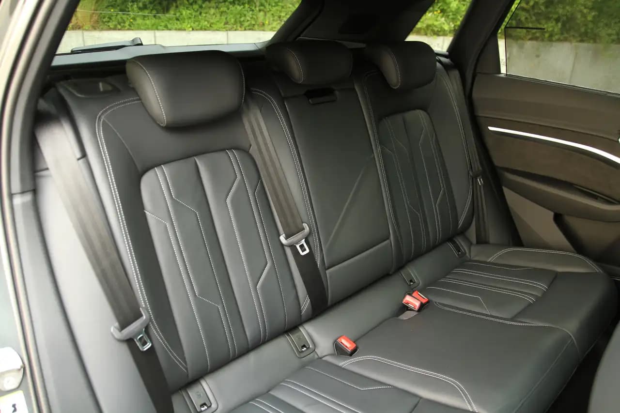 Audi e-tron S Sportback 2021 г. 35143 км. — фото 10