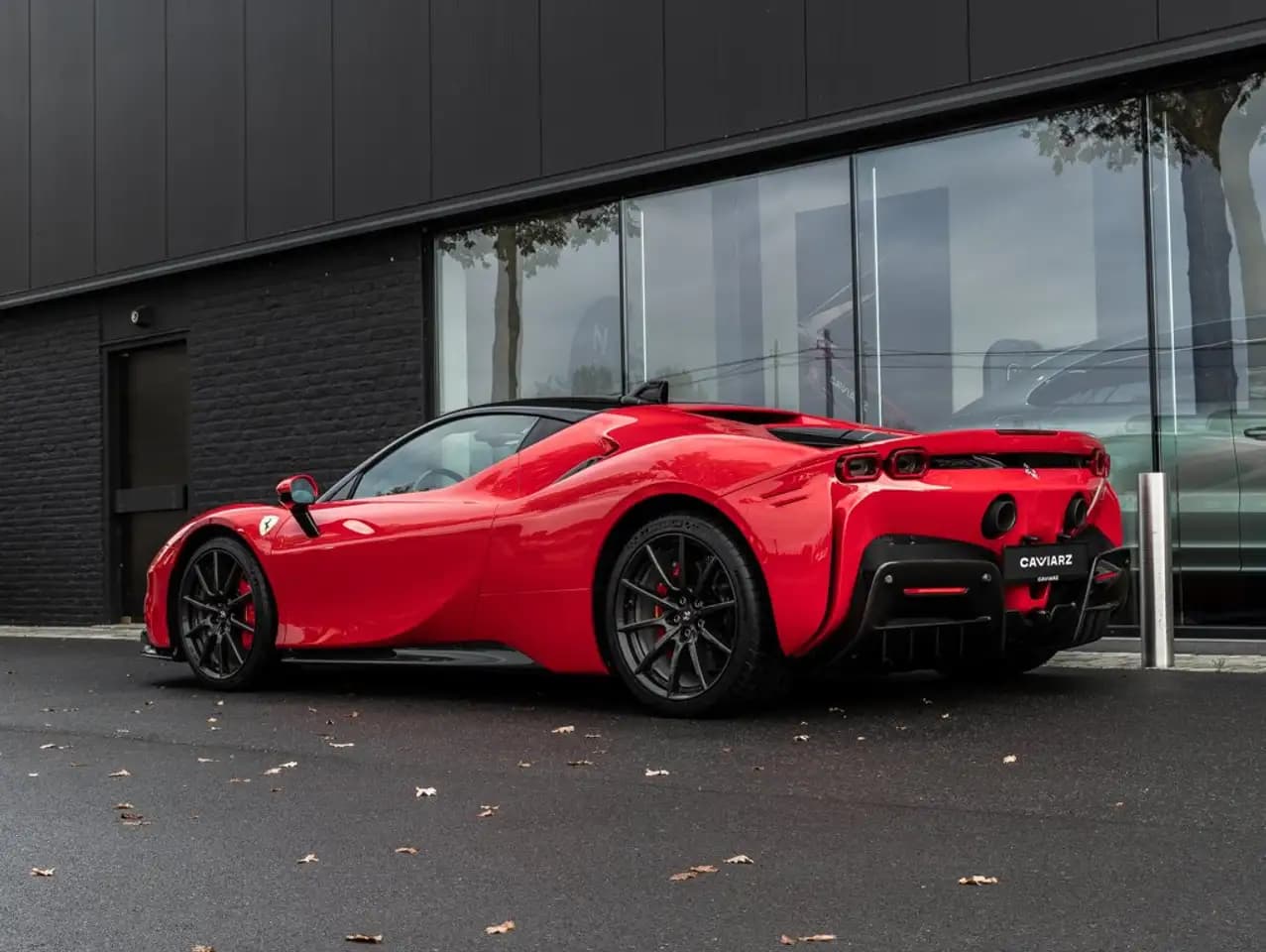 Ferrari SF90 Stradale 2021 г. 14991 км. — фото 2