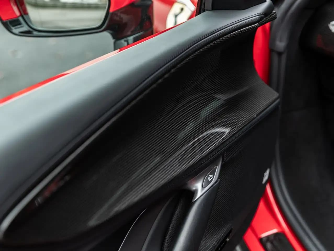 Ferrari SF90 Stradale 2021 г. 14991 км. — фото 30