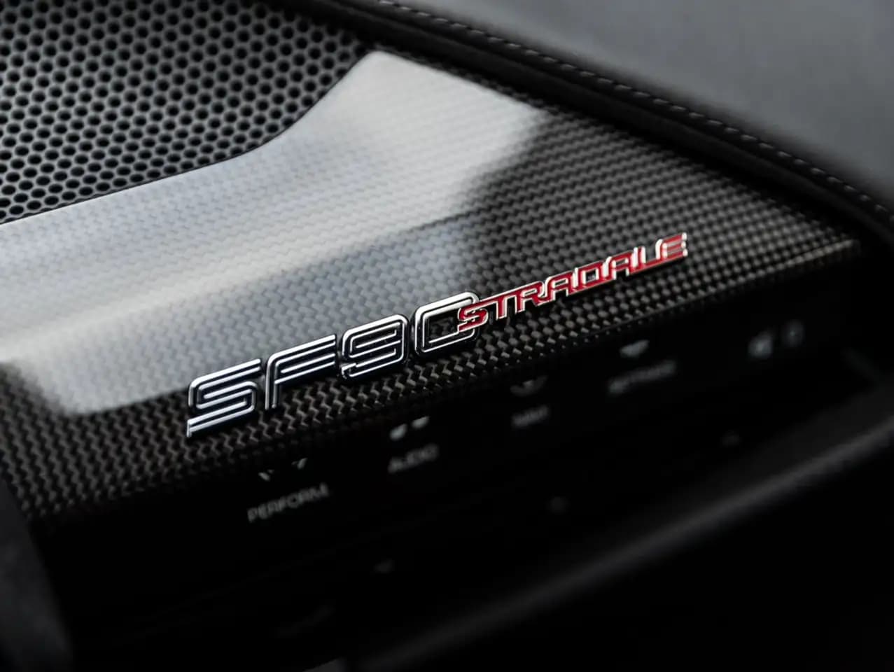 Ferrari SF90 Stradale 2021 г. 14991 км. — фото 44