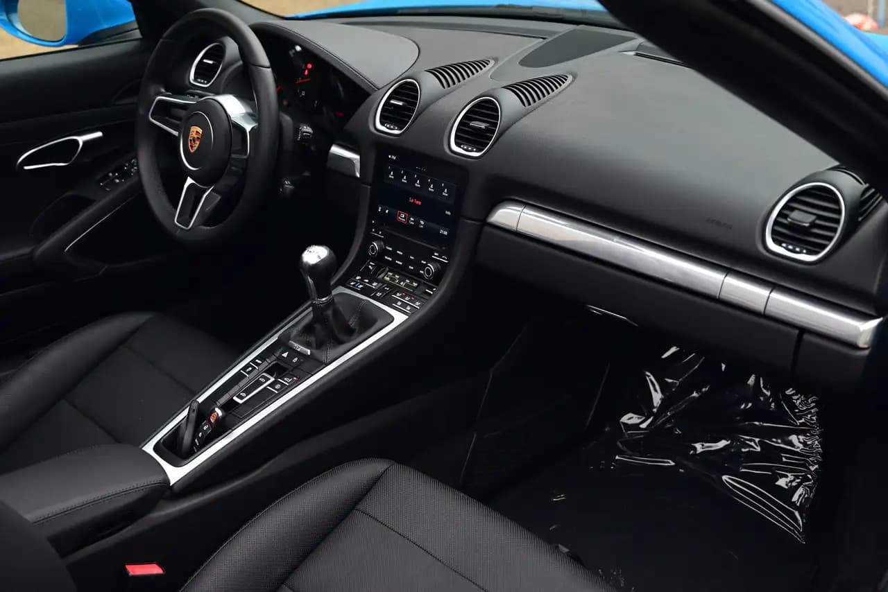 Porsche 718 Cayman 2023 г. 3188 км. — фото 14