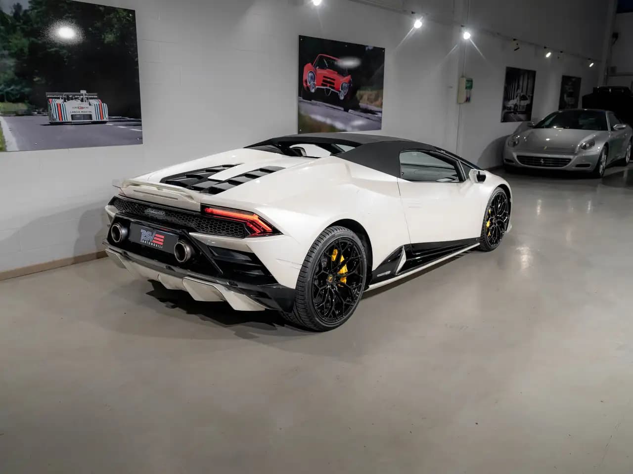 Lamborghini Huracan 2022 г. 5609 км. — фото 5