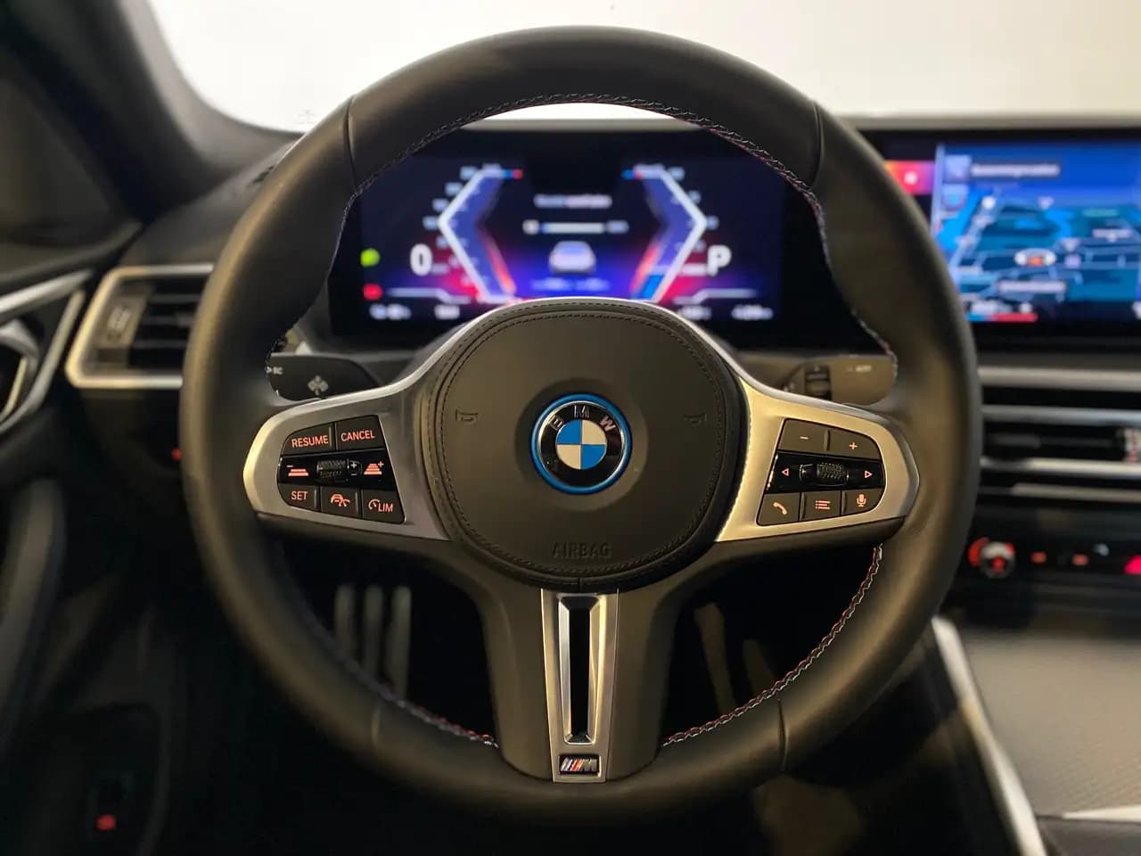 BMW i4 2022 г. 3850 км. — фото 15