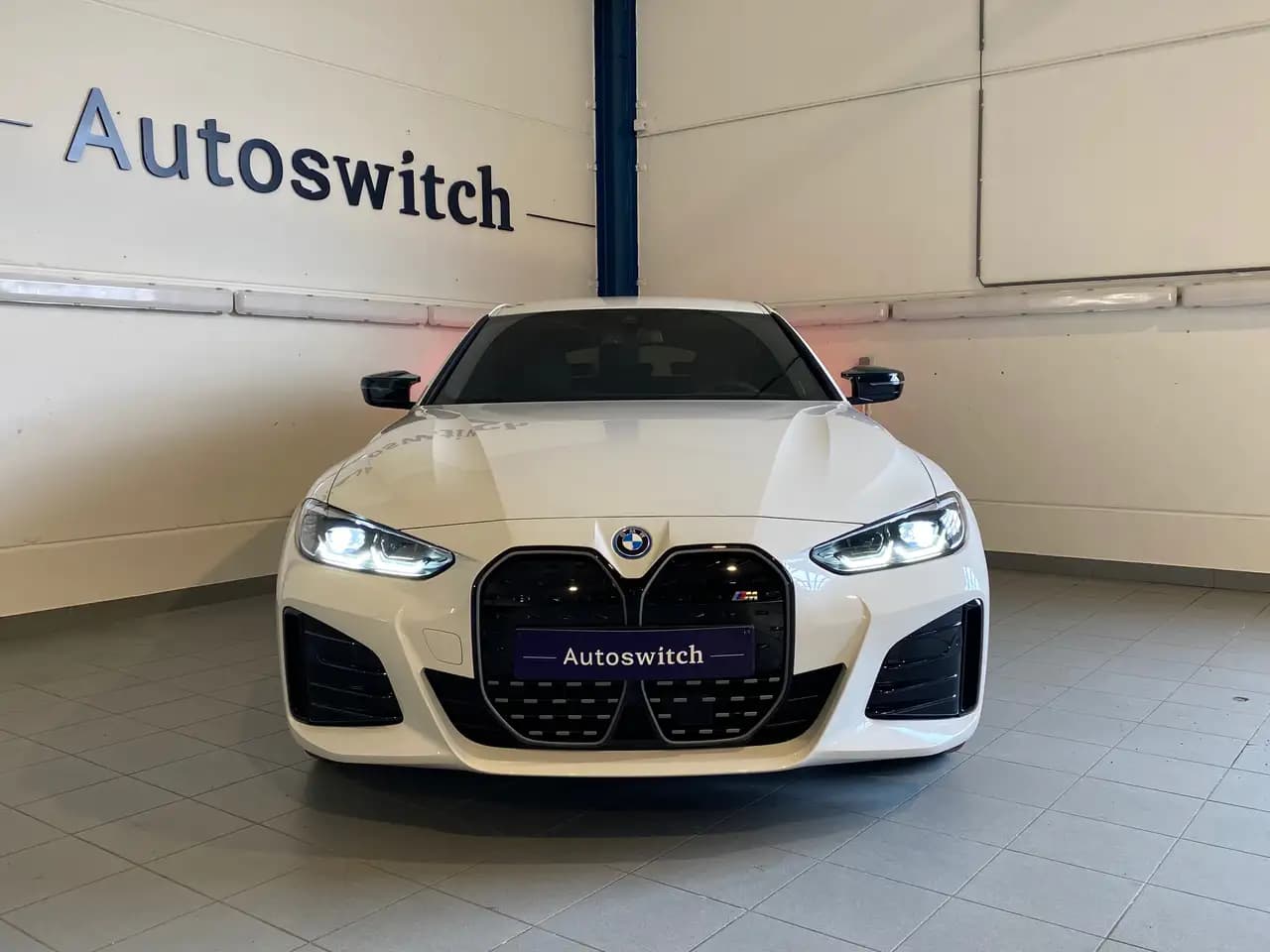 BMW i4 2022 г. 3850 км. — фото 26
