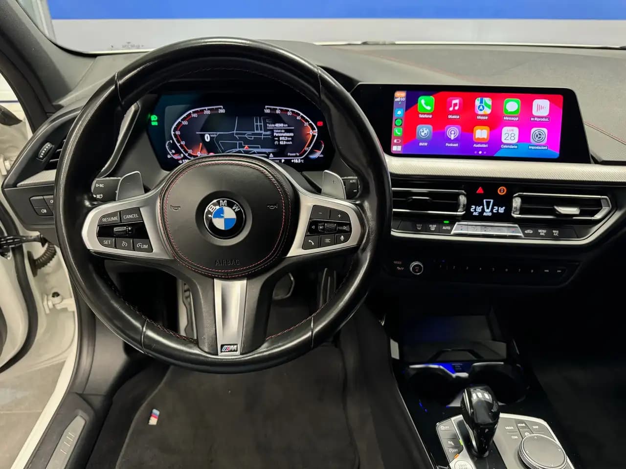 BMW 1 серия 2021 г. 48070 км. — фото 16