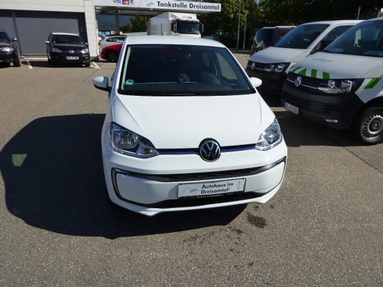 Volkswagen Up 2023 г. 9064 км. — фото 2