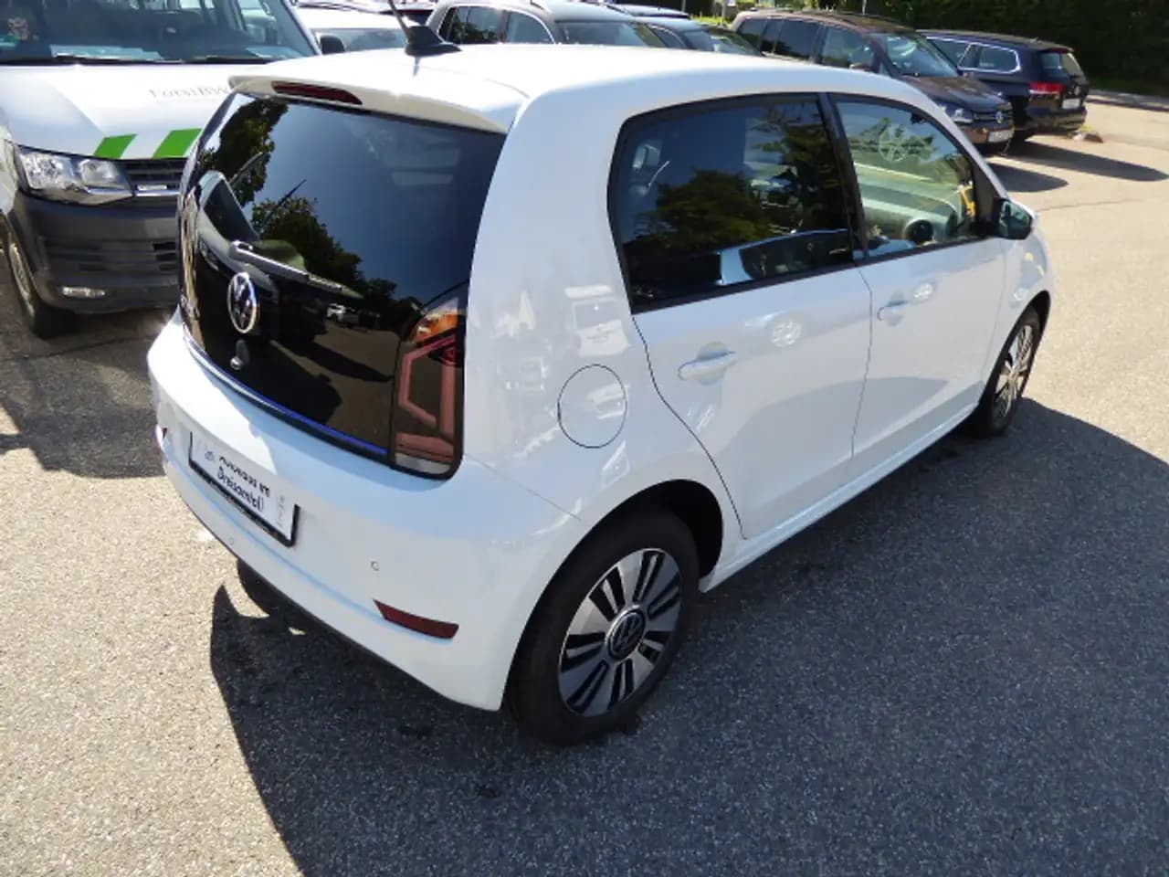 Volkswagen Up 2023 г. 9064 км. — фото 5